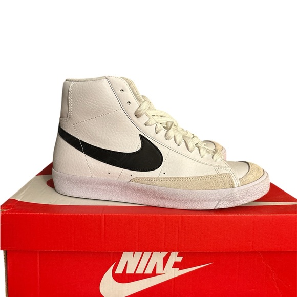 Nike Blazer Mid ‘77 White and Black Sneakers - Picture 4 of 7